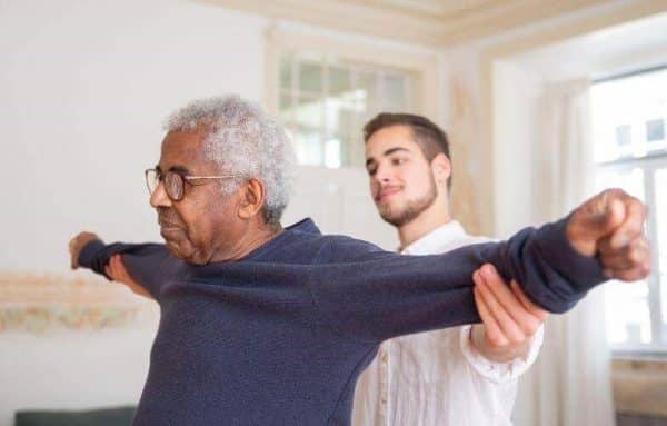 چگونه با سالمندان رفتار کنیم؟